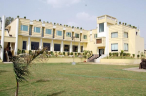 Lavanya Motel